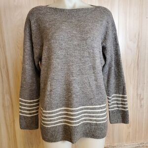 DKNY Pullover Boatneck Sweater M Over Sized Grey Varsity Stripes Soft Acadamic